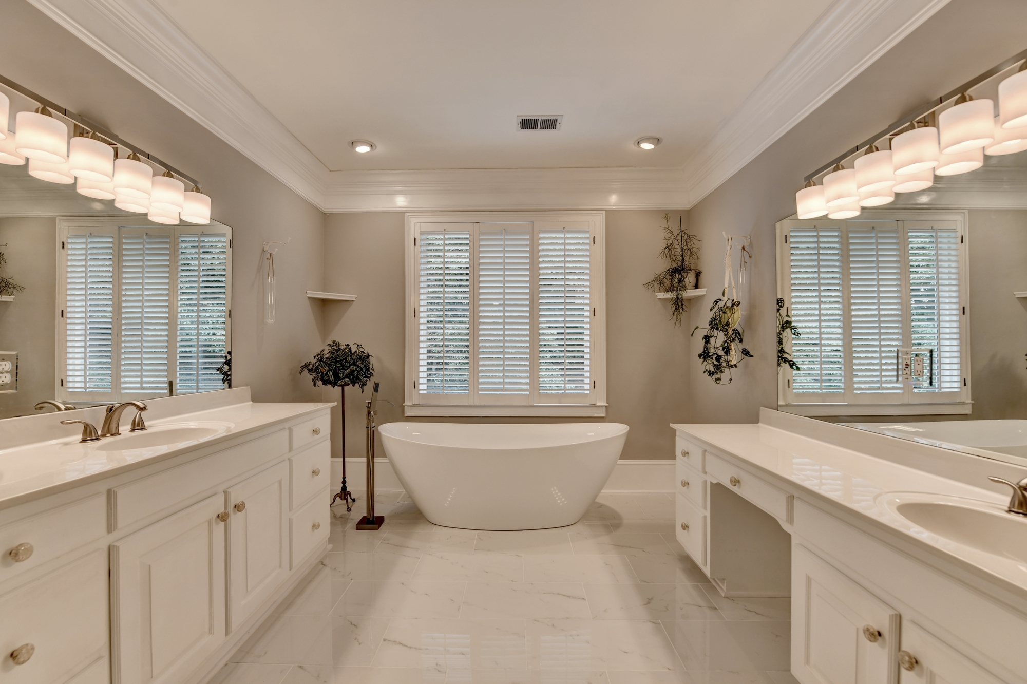 Bathroom remodel – freestanding tub with large-format tile